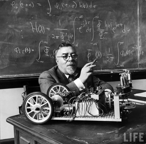 Файл:05 Norbert Wiener (1894–1964).jpeg