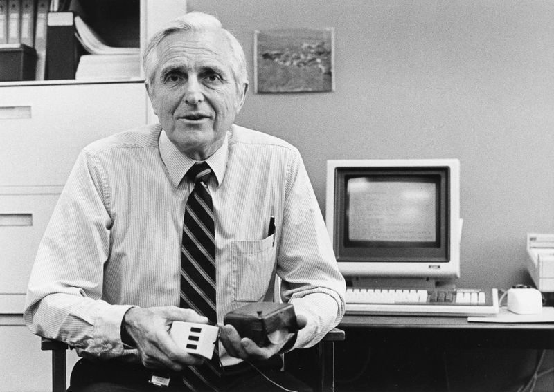Файл:ENGELBART.jpg