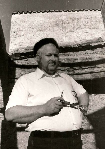 Файл:Wolf Vostell.jpg